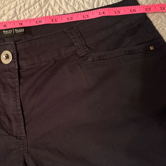 White House Black Market shorts size 8 - Picture 3 of 6